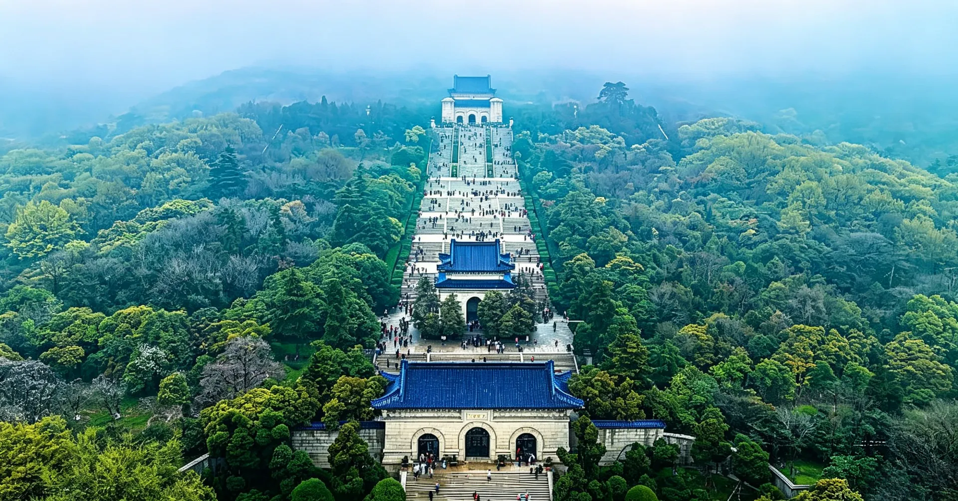 Nanjing Travel Guide: Ancient Capital, Ming Dynasty Tombs & Qinhuai River